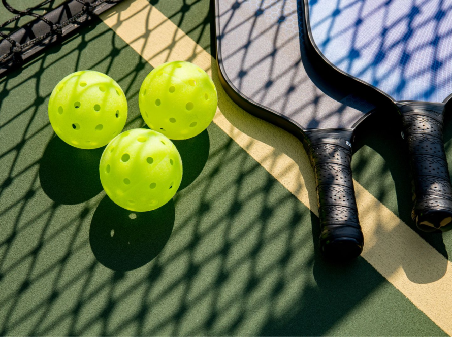 can you use running shoes instead of best indoor court shoes for pickleball